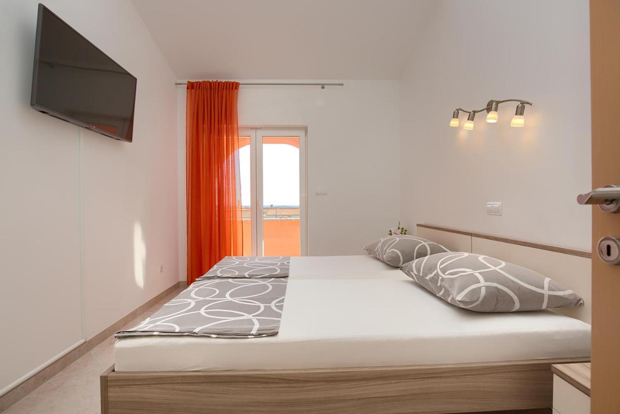 Apartments Orange Medulin Exterior photo