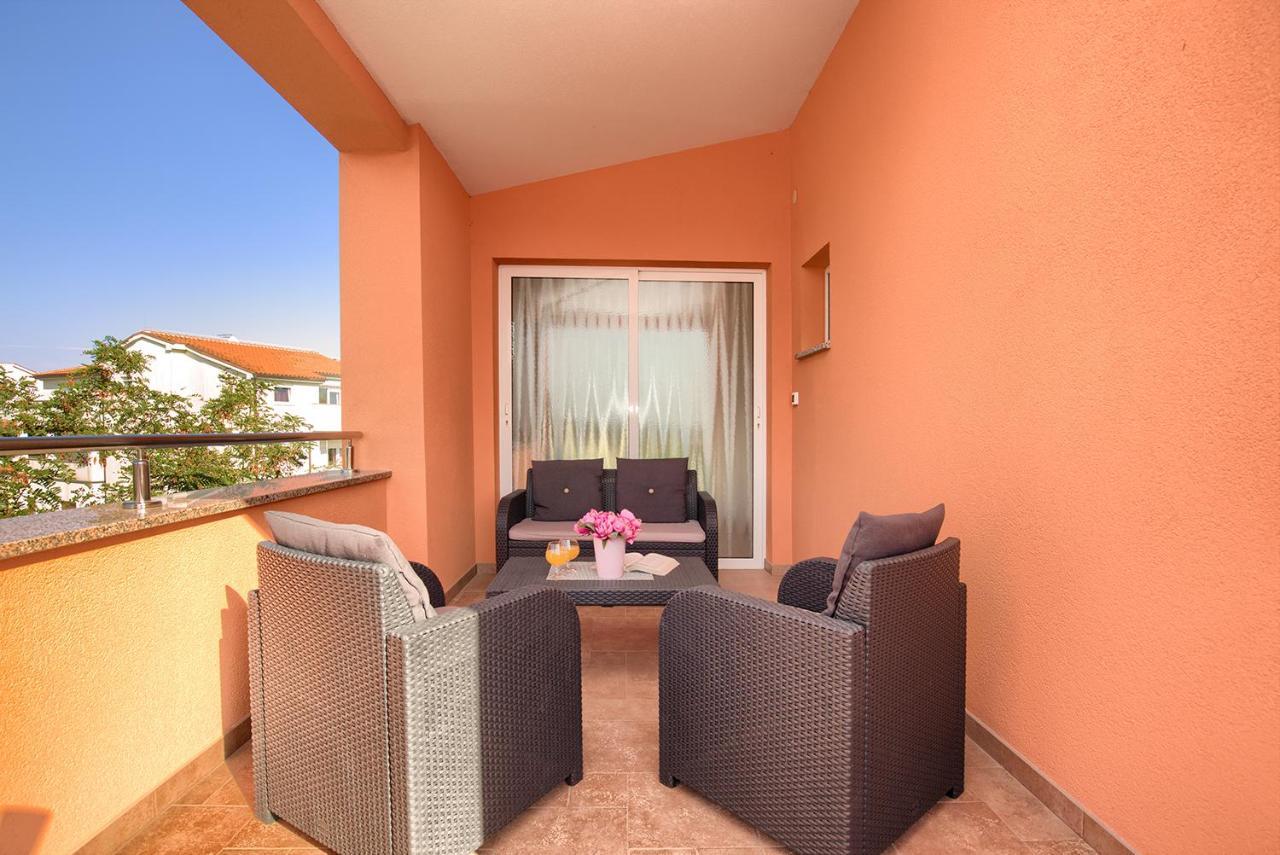Apartments Orange Medulin Exterior photo