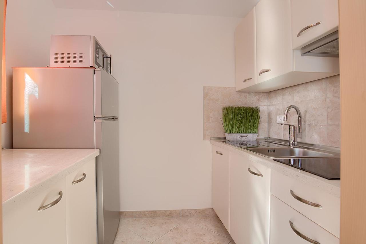 Apartments Orange Medulin Exterior photo