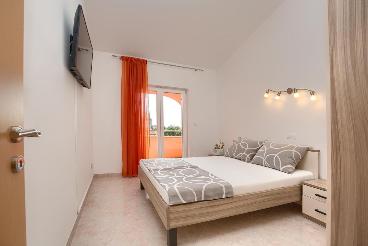 Apartments Orange Medulin Exterior photo